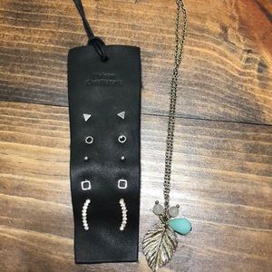 5 pairs of never worn earrings + F21 necklace